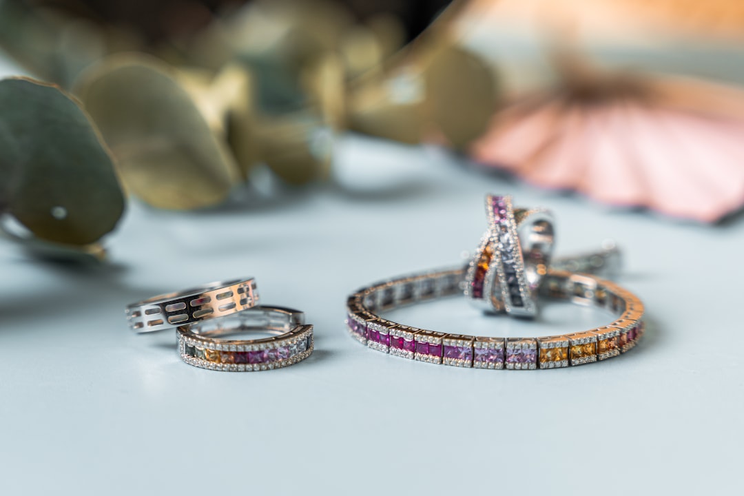 Photo jewelry styling