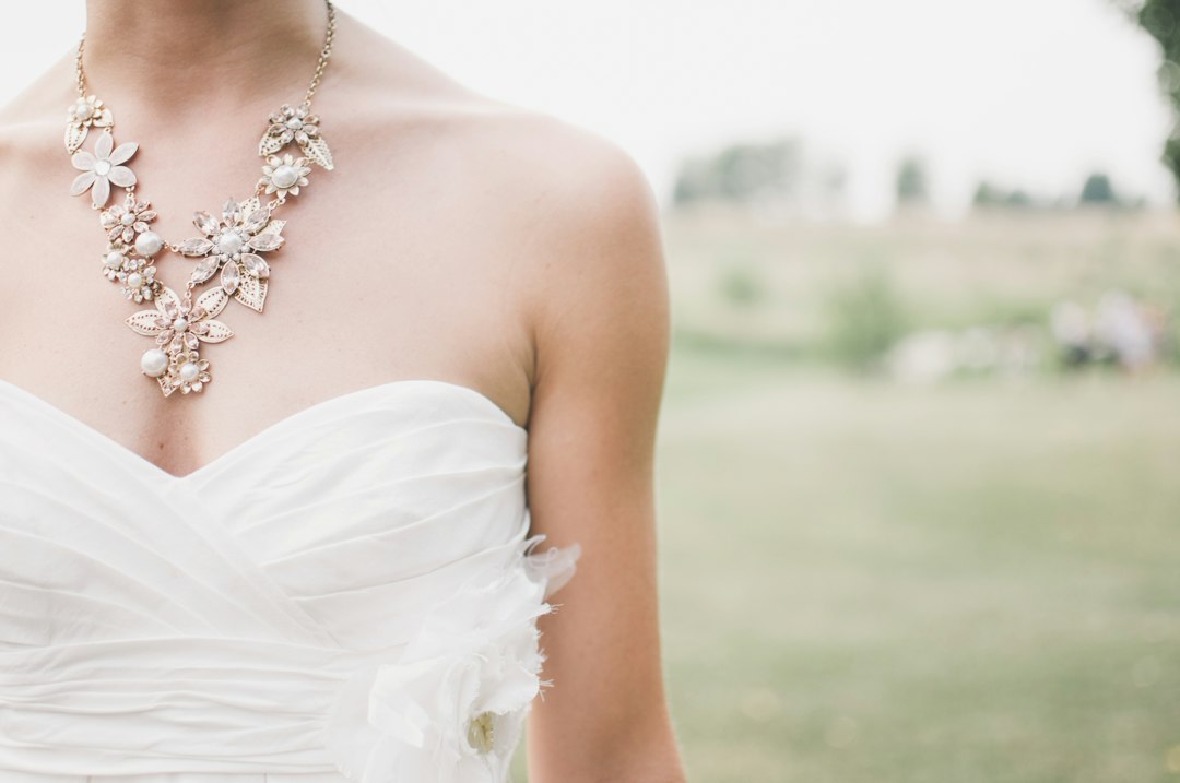 Photo jewelry accessory mistakes