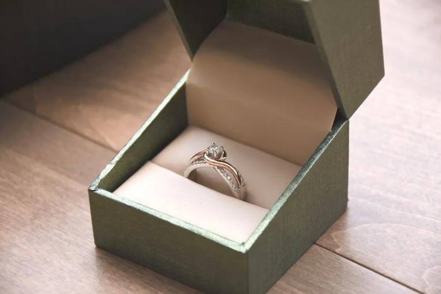 Photo special occasion jewelry mistakes